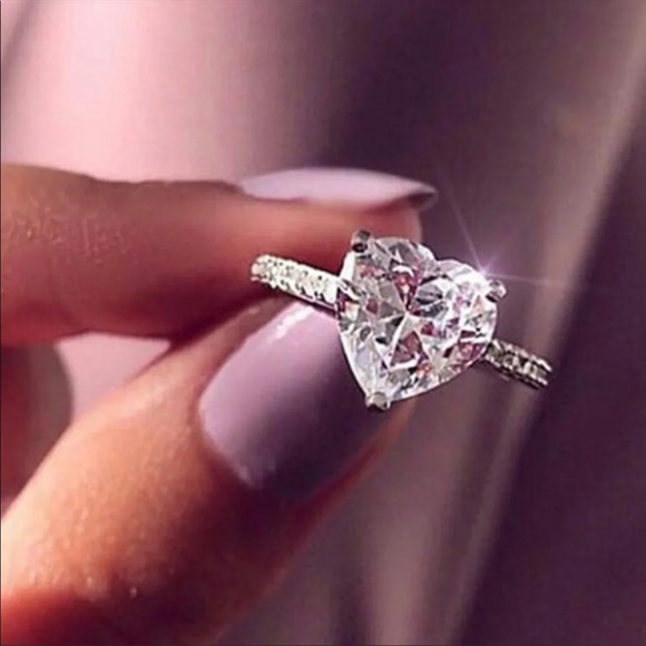 NEW 925 STERLING SILVER DIAMOND HEART RING - Picture 2 of 6